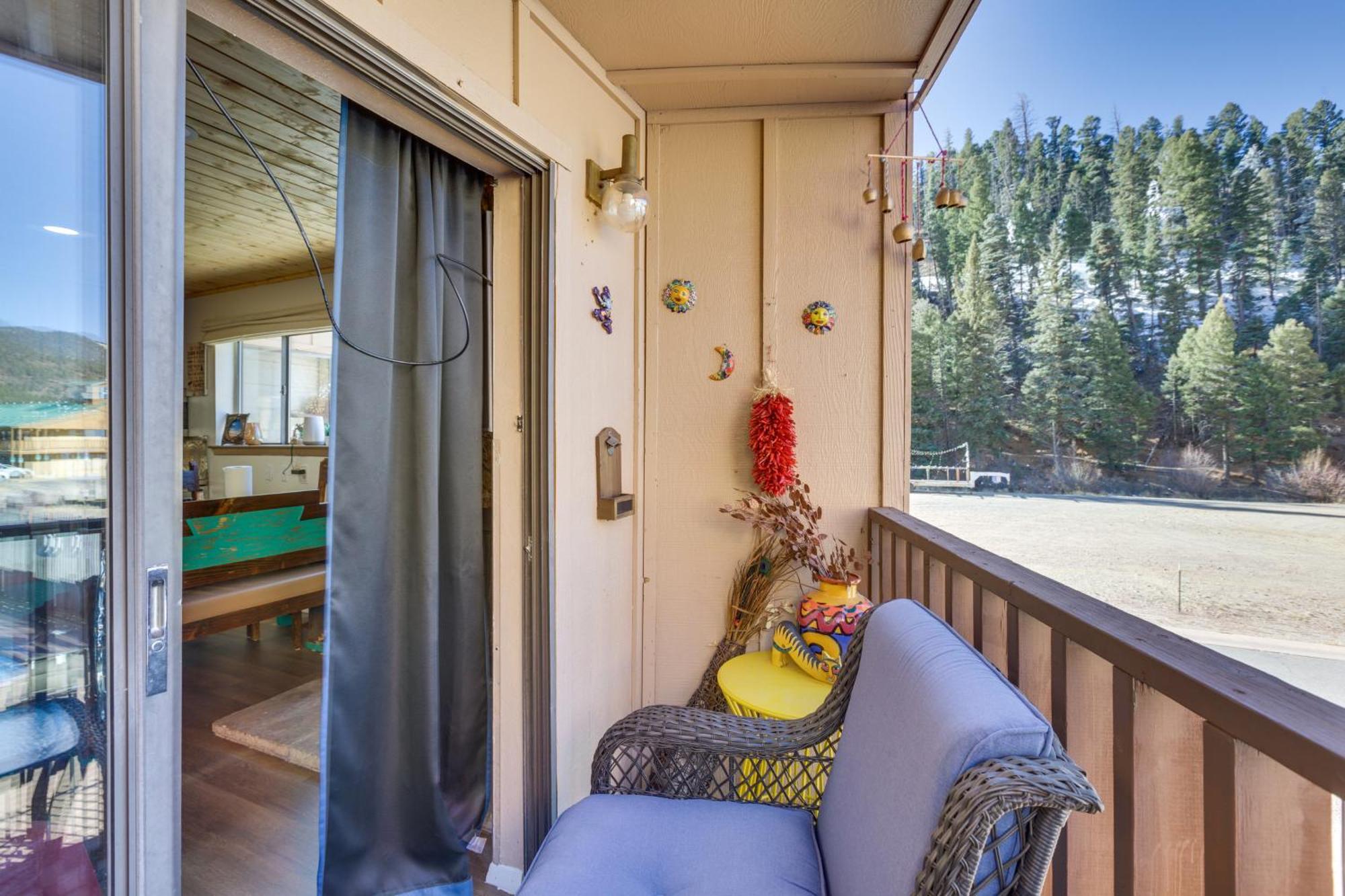 Ski-In Red River Retreat Balcony, Mountain Views! Zewnętrze zdjęcie