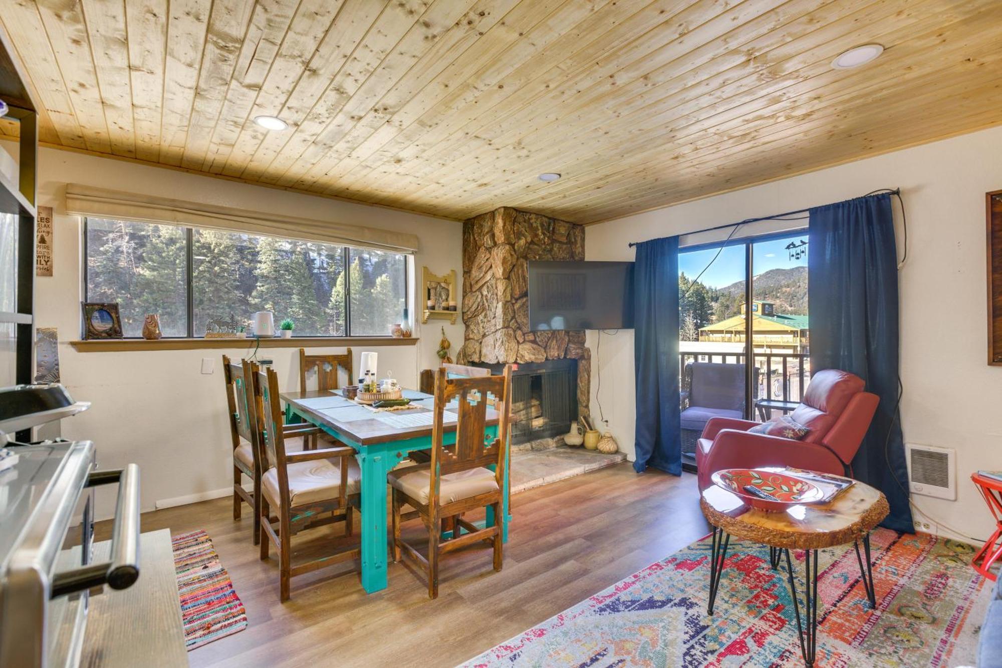 Ski-In Red River Retreat Balcony, Mountain Views! Zewnętrze zdjęcie